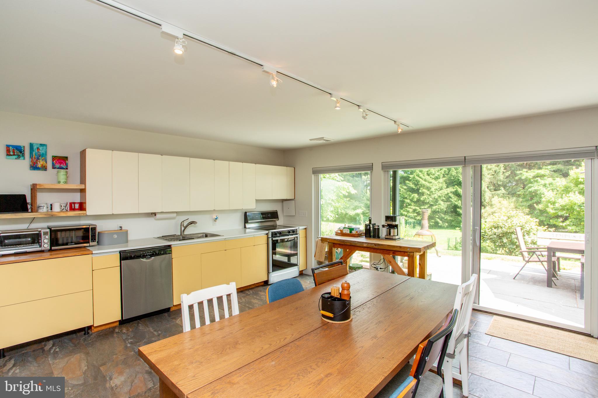 1024 Cokesbury Califon Road Lebanon, NJ 08833 - Photo 6 of 47 Chic and modern kitchen