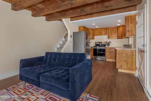 $575,000 | 571-575 Peninsula Boulevard, Cedarhurst, NY 11516