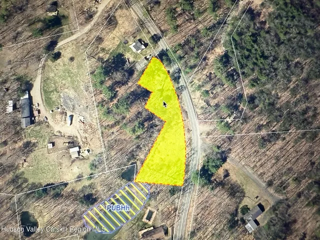 $575,000 | 571-575 Peninsula Boulevard, Cedarhurst, NY 11516