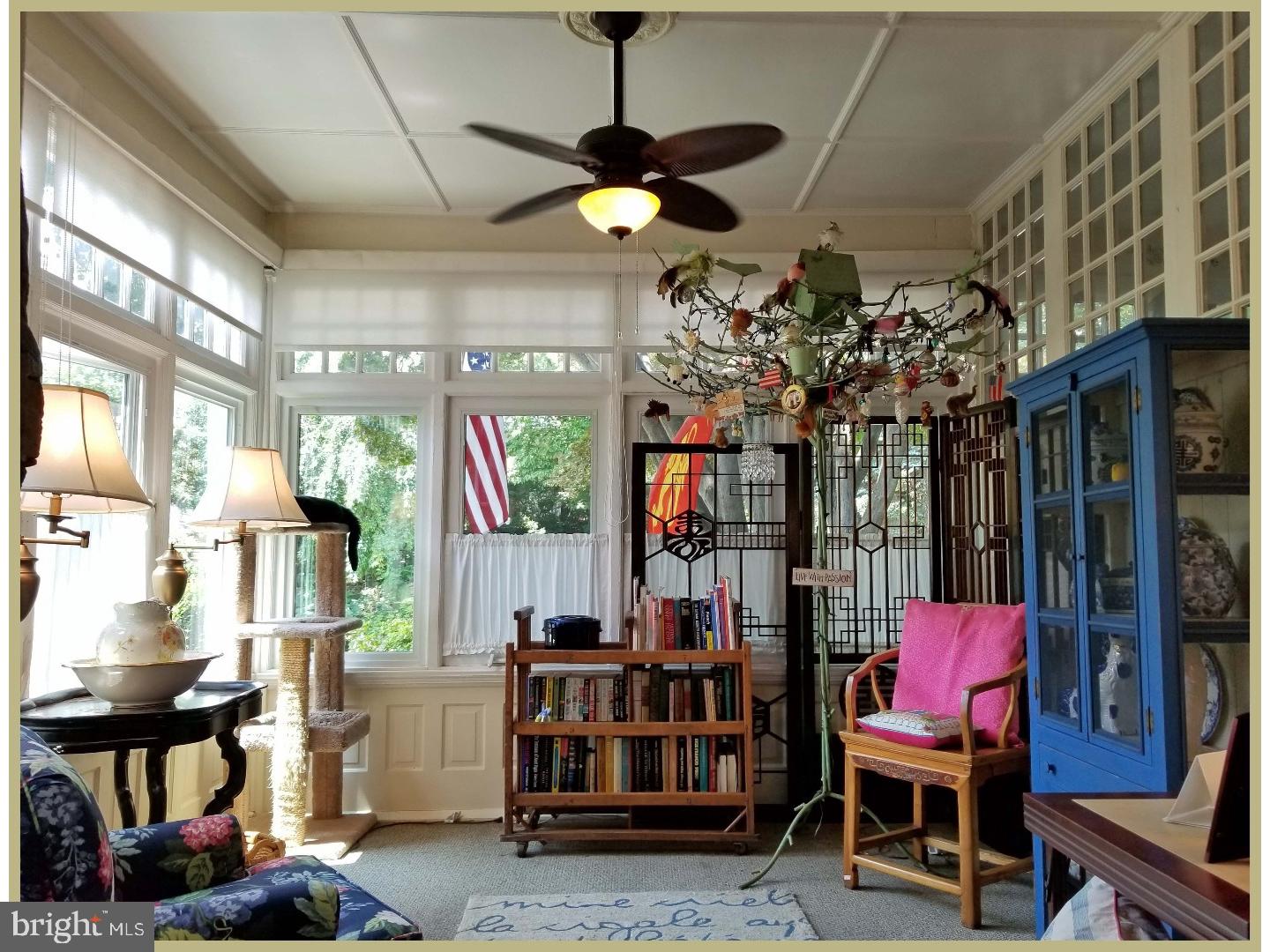 6492 Morris Park Road Philadelphia, PA 19151 - Photo 3 of 24