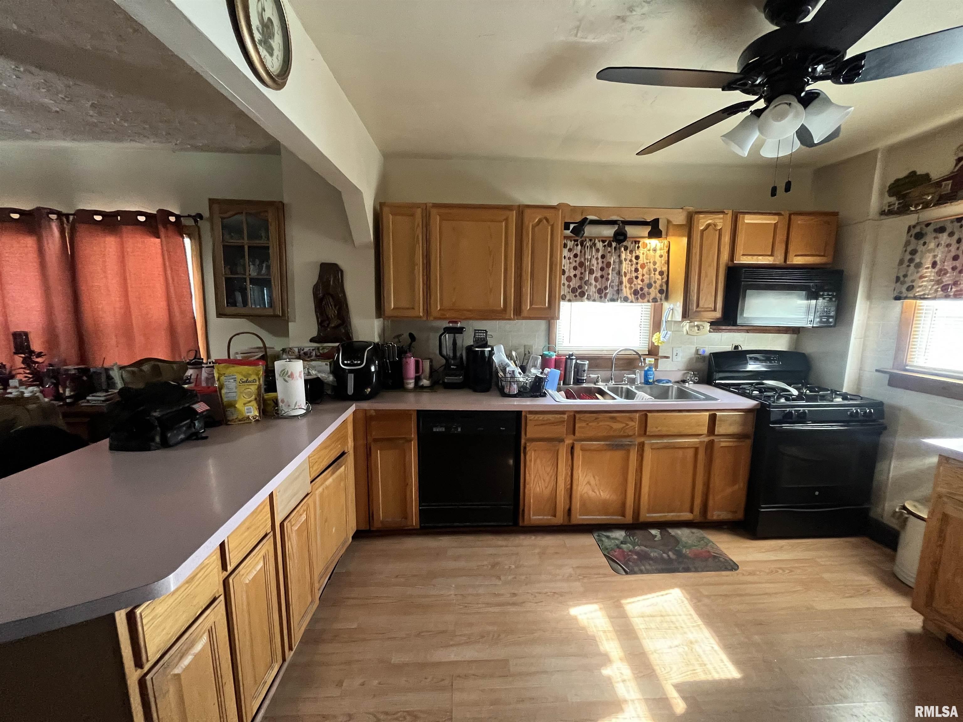 14208 148th Avenue West Taylor Ridge, IL 61284 - Photo 8 of 12 Gallery Image 8