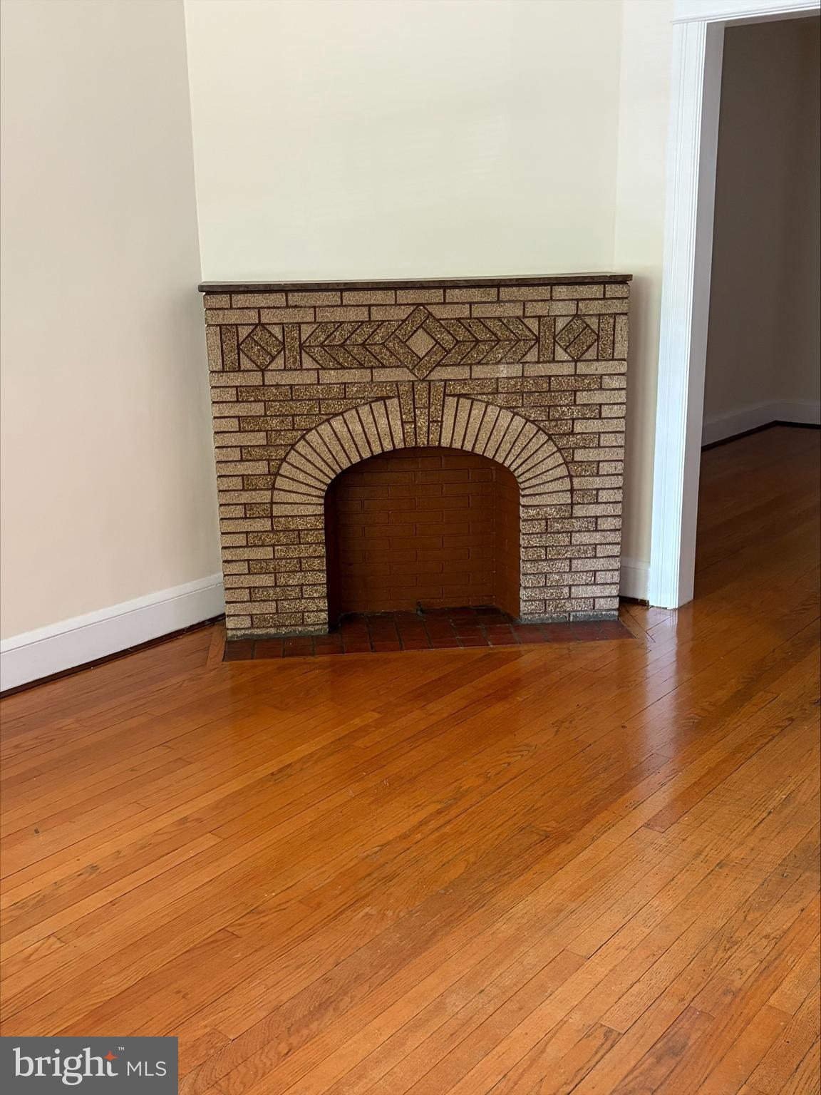 2218 Tunlaw Road Northwest Washington, DC 20007 - Photo 2 of 20 Decorative Fire place