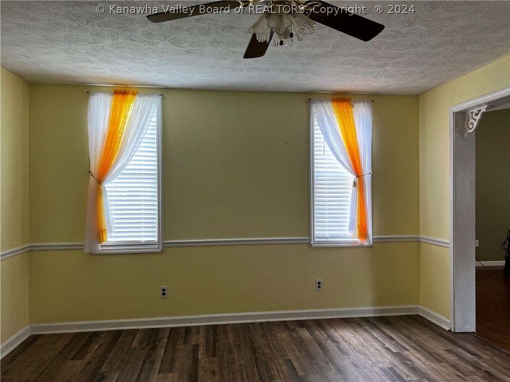 600 Buckner Road Tornado, WV 25202 - Photo 10 of 21 Dining Room