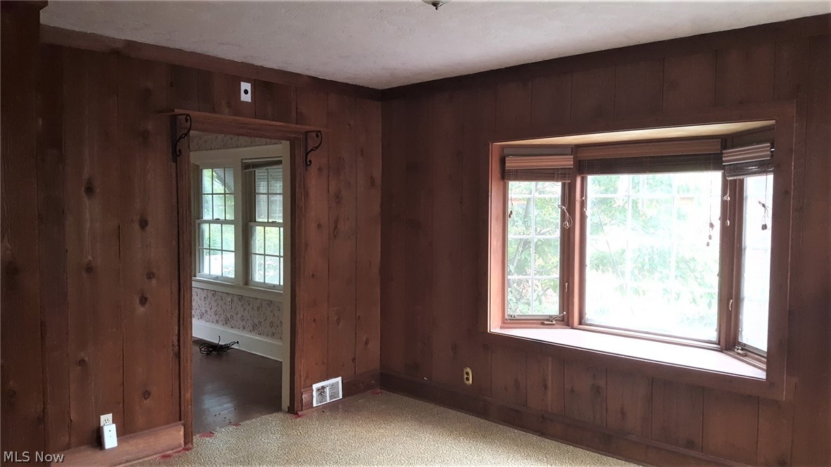18125 Marcella Road Cleveland, OH 44119 - Photo 11 of 25 Gallery Image 11