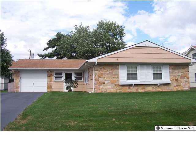 101 Avondale Lane Aberdeen, NJ 07747 - Photo 1 of 3 Primary Photo