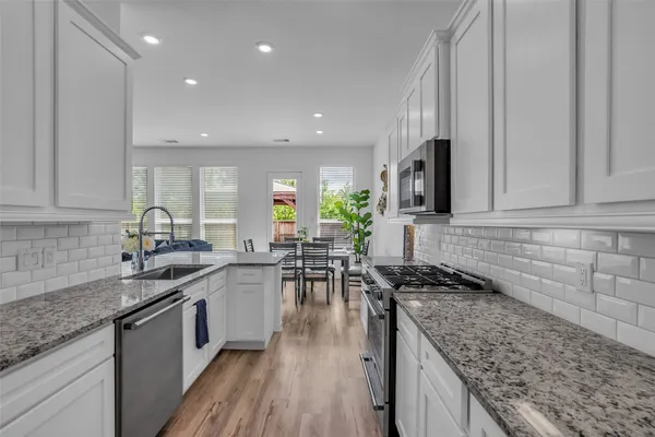 $318,900 | 662 Aspen Falls Court, Conroe, TX 77304