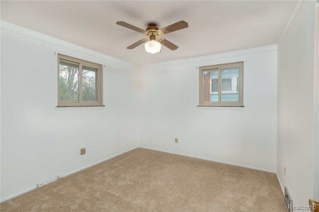 29727 Curtis Road Livonia, MI 48152 - Photo 15 of 28 Livonia_04-19-17-130.jpg