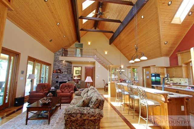 1330 Almost Heaven Road Vilas, NC 28692 - Photo 5 of 27