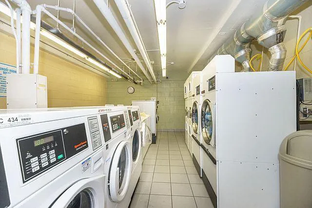 $3,500 | 3950 North Lake Shore Drive, Unit 1428, Chicago, IL 60613