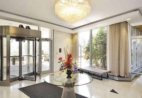 $3,400 | 3950 North Lake Shore Drive, Unit 1428, Chicago, IL 60613