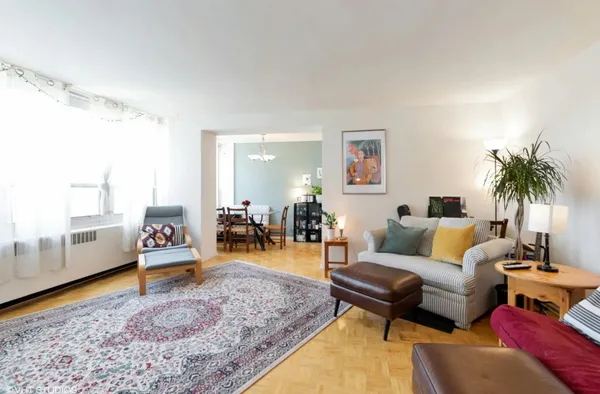 $3,400 | 3950 North Lake Shore Drive, Unit 1428, Chicago, IL 60613