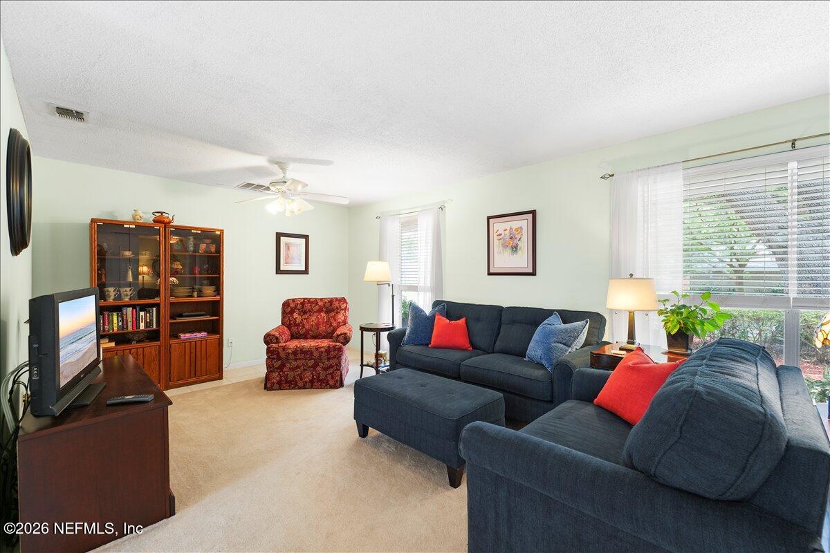 11534 North Ride Circle East Jacksonville, FL 32223 - Photo 8 of 32 07-7RV00232