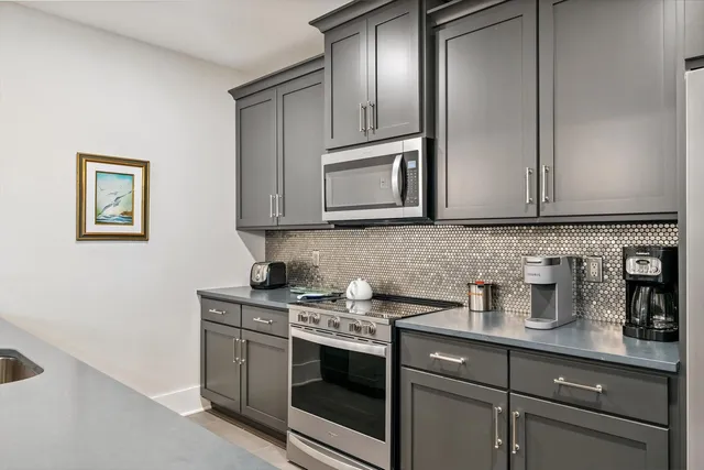 $1,400,000 | 604 Cayman Way, Savoy, IL 61874