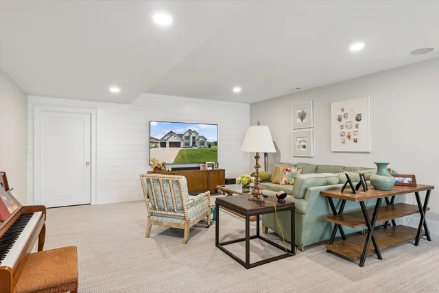 $1,400,000 | 604 Cayman Way, Savoy, IL 61874