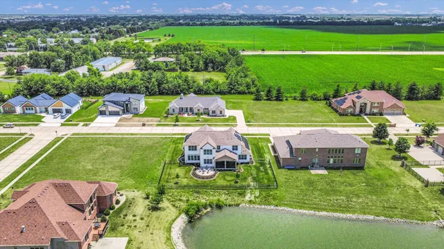 $1,400,000 | 604 Cayman Way, Savoy, IL 61874