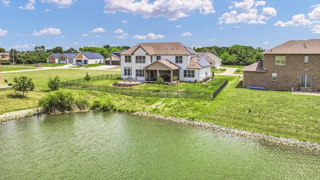 $1,400,000 | 604 Cayman Way, Savoy, IL 61874