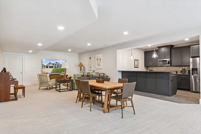 $1,400,000 | 604 Cayman Way, Savoy, IL 61874