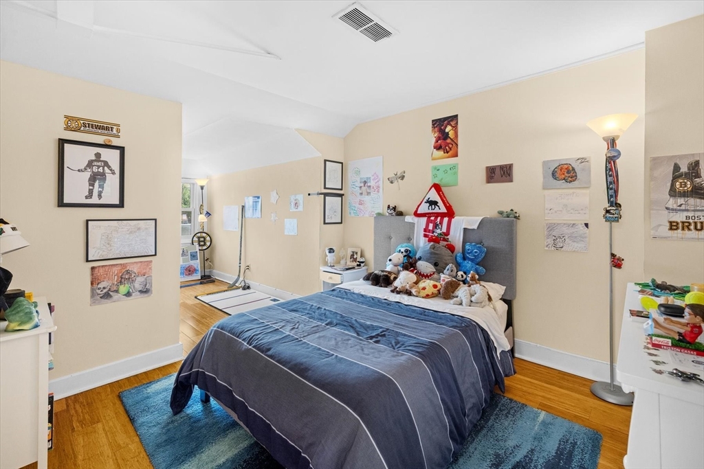 1757 Beacon Street, Unit 3 Brookline, MA 02445 - Photo 19 of 26