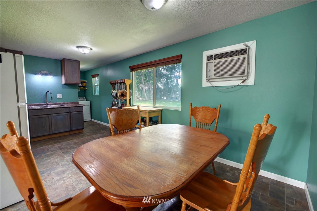 106 Montvue Street Riverside, WA 98849 - Photo 14 of 37