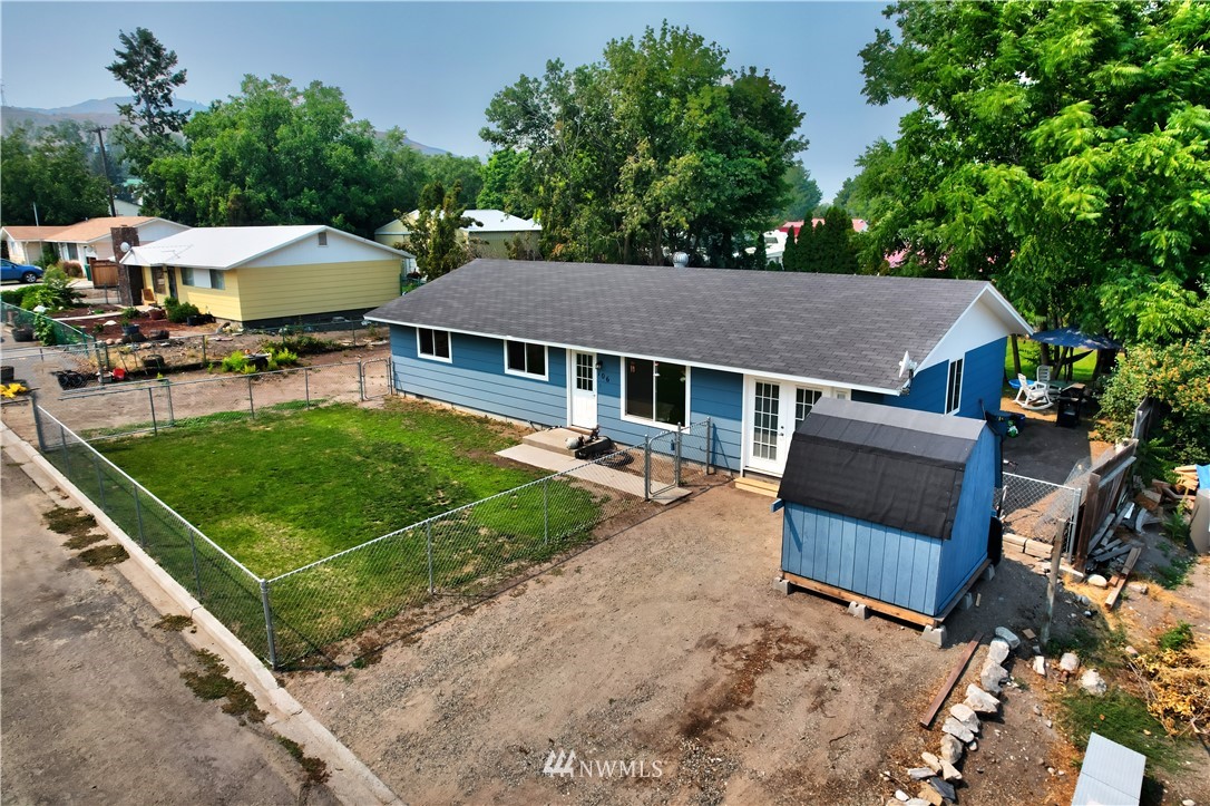 106 Montvue Street Riverside, WA 98849 - Photo 5 of 37