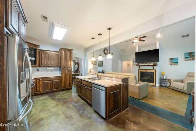 $598,600 | 216 Ocean Isle Beach Road Southwest, Shallotte, NC 28470