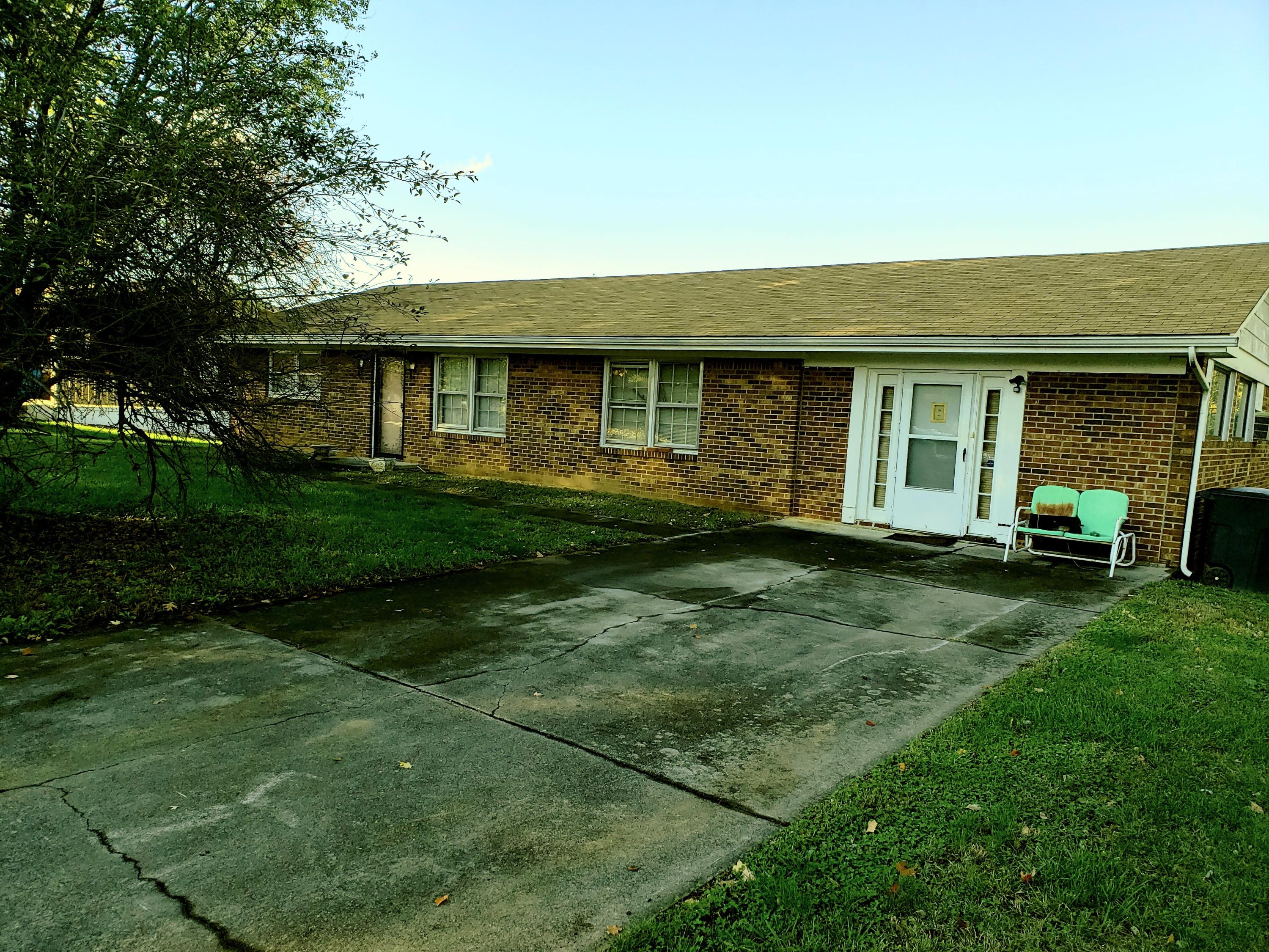 4015 High Acres Road Northwest Roanoke, VA 24017 - Photo 2 of 2 20191024_124053