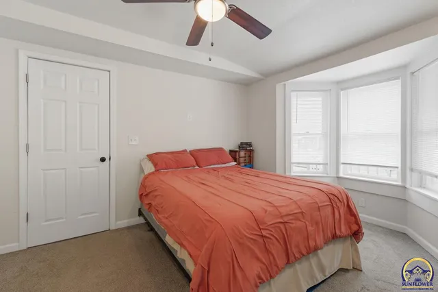 $229,900 | 77 Highway 40, Lecompton, KS 66050