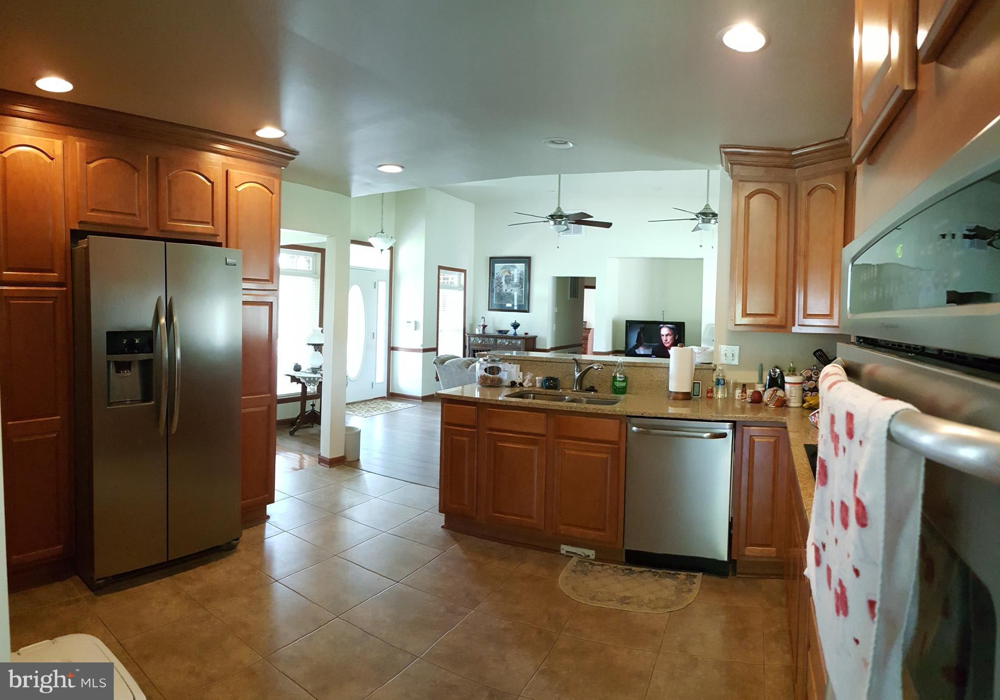 123 Torytown Road Bunker Hill, WV 25413 - Photo 3 of 17 Kitchen connects to Family Room