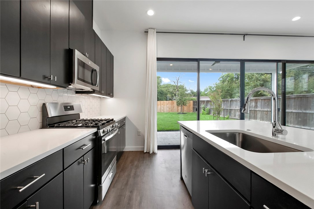 7512 Delafield Lane, Unit A Austin, TX 78752 - Photo 11 of 27