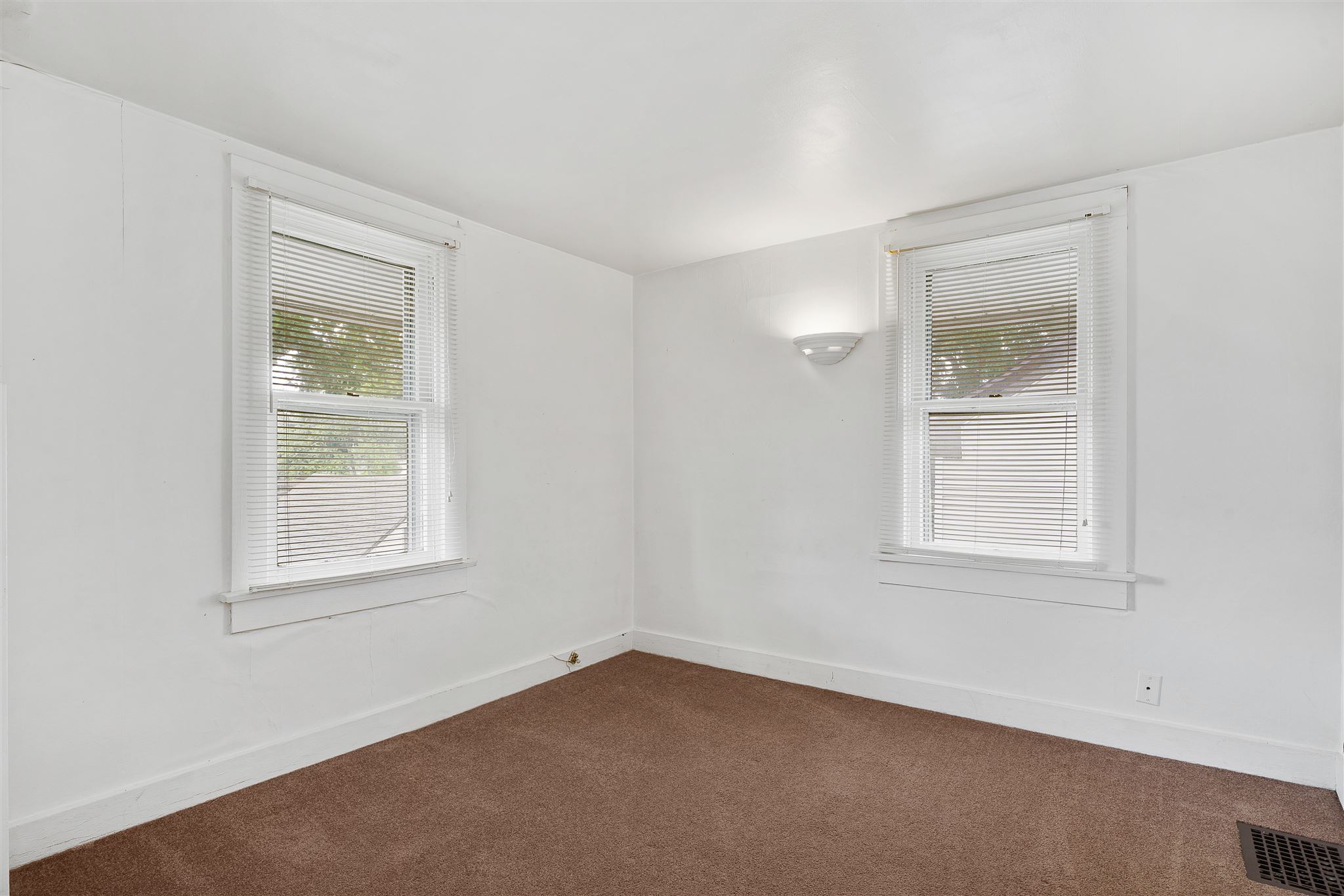 1659 Spring Street Fort Wayne, IN 46808 - Photo 18 of 28