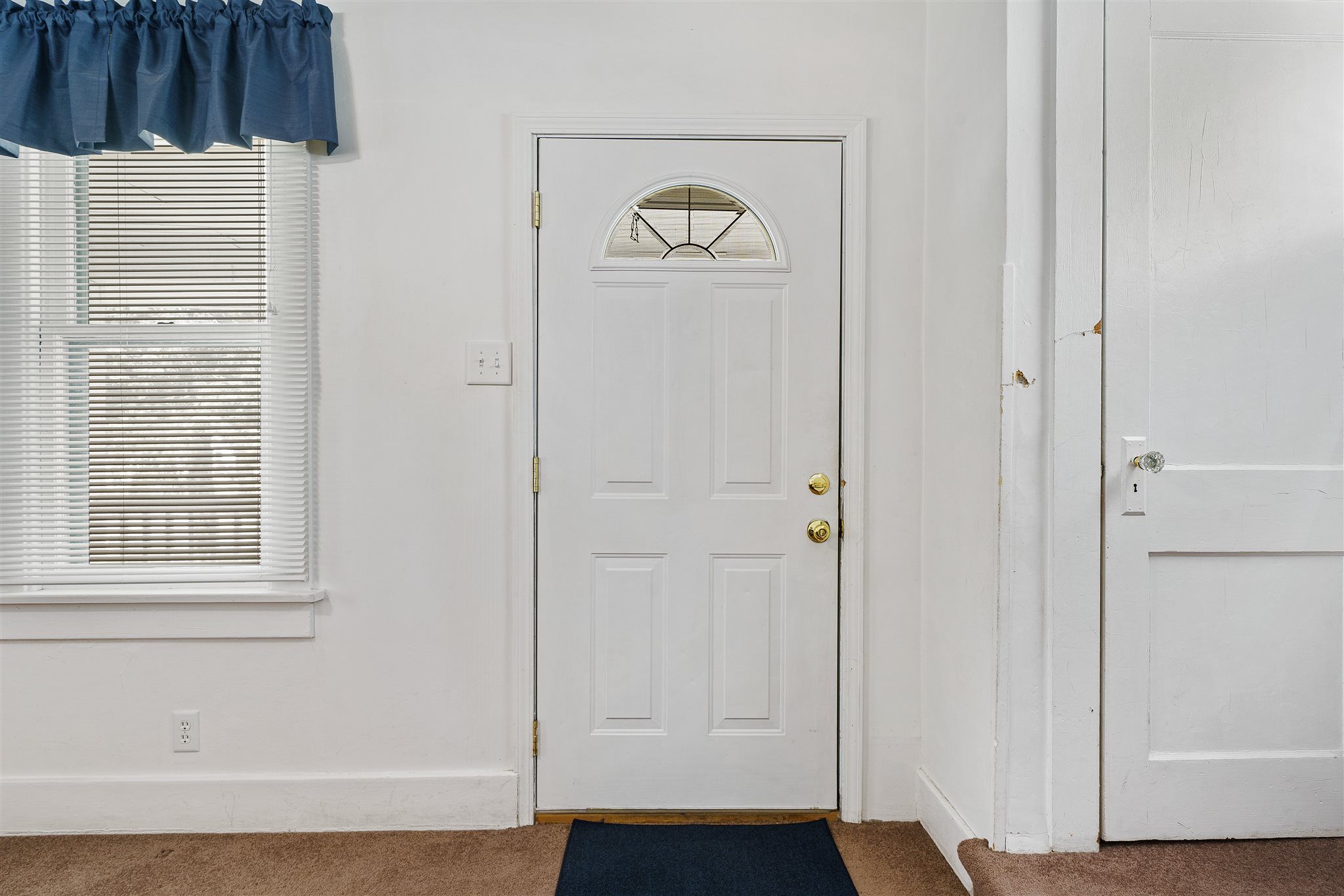 1659 Spring Street Fort Wayne, IN 46808 - Photo 3 of 28