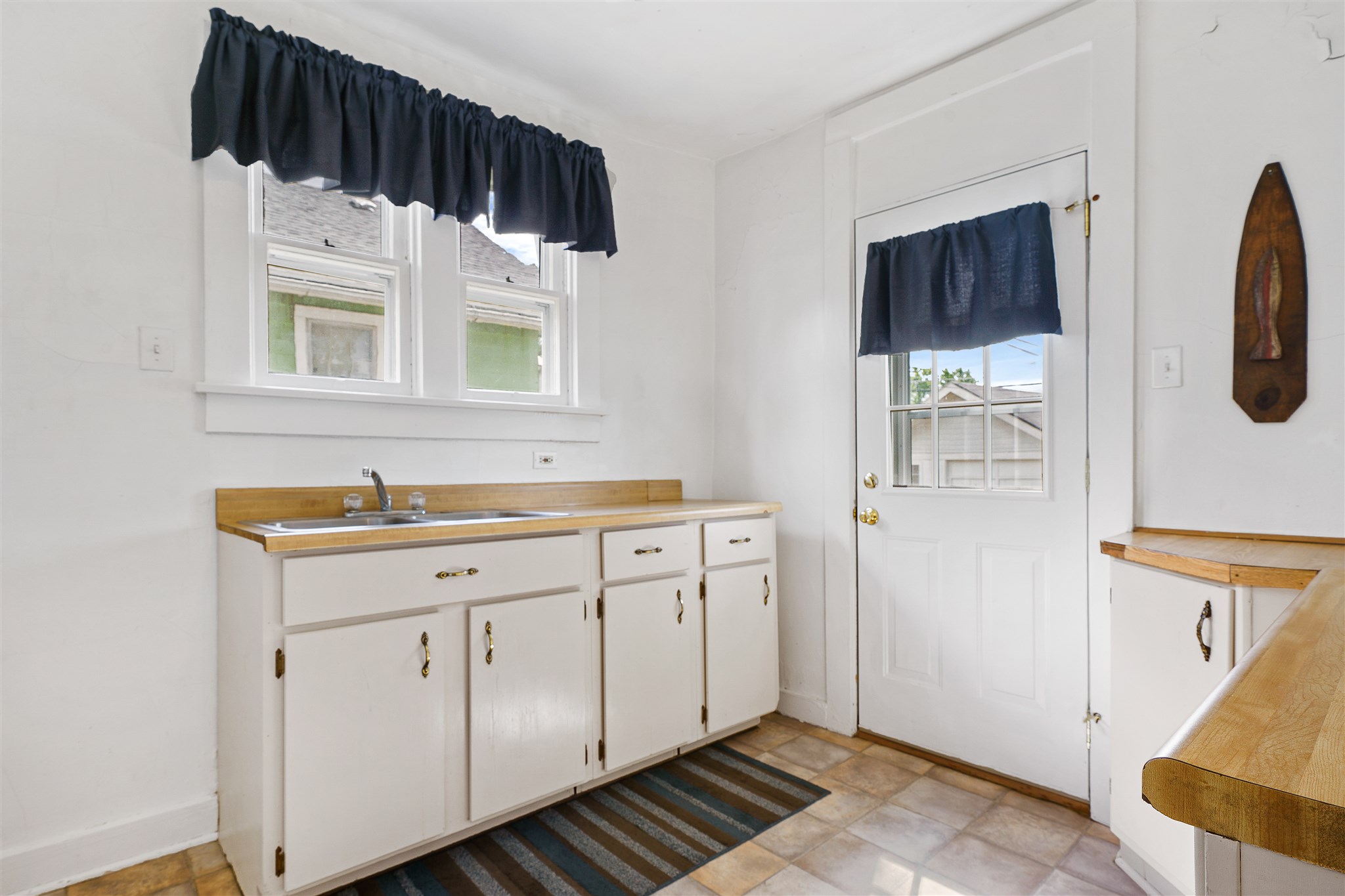 1659 Spring Street Fort Wayne, IN 46808 - Photo 10 of 28