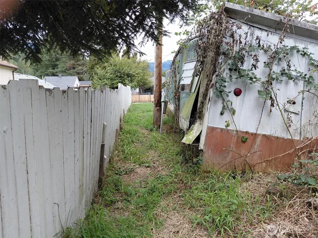 $300,000 | 7468 Mill Avenue, Concrete, WA 98237