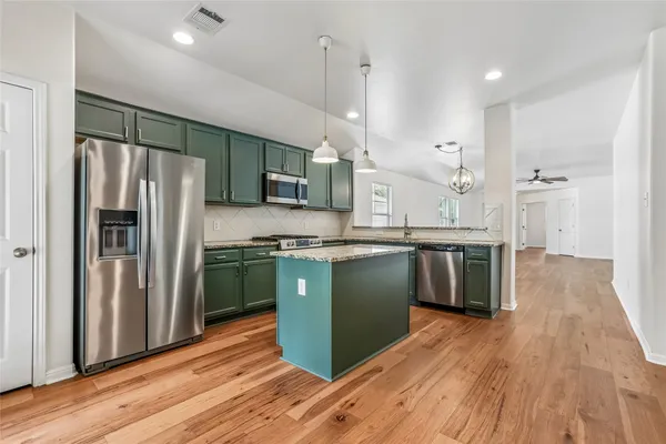 $2,100 | 2060 Constellation Drive, Buda, TX 78610