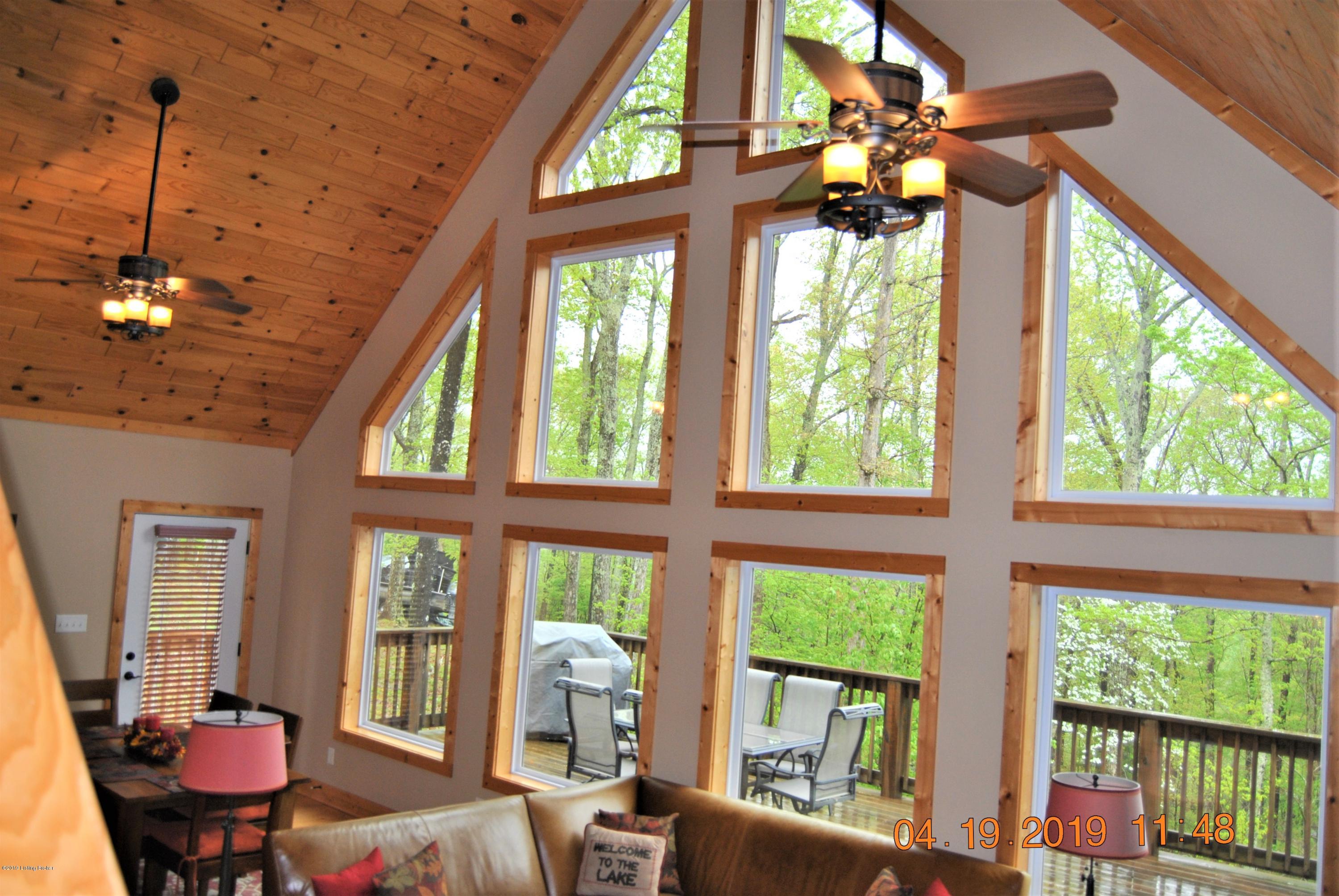 99 Blueberry Hill Bee Spring, KY 42207 - Photo 14 of 64 great room view
