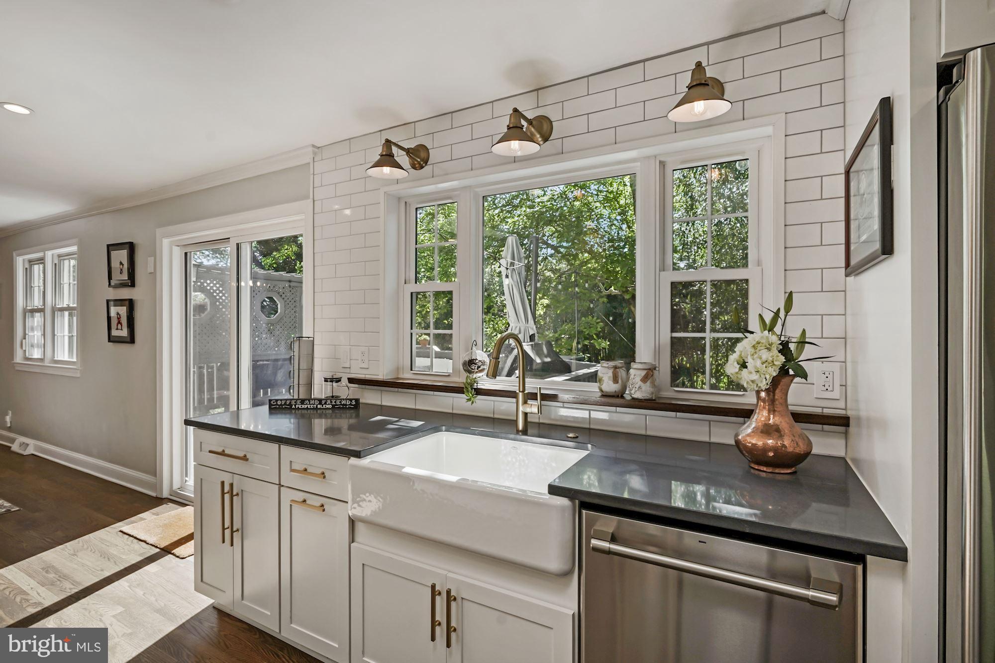 4921 Ridgewood Road Alexandria, VA 22312 - Photo 15 of 48 High end appliances, sink, lighting & countertop