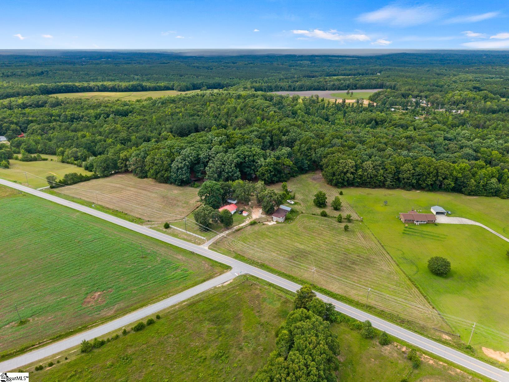 2045 Shady Grove Road Belton, SC 29627 - Photo 9 of 15