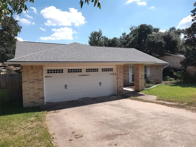 $2,195 | 11701 Shoshone Drive, Austin, TX 78759