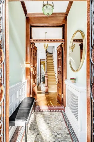 $6,500,000 | 33 West 95th Street | Upper West Side