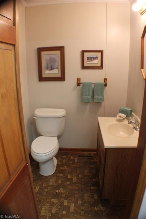2039 McBride Road Mount Airy, NC 27030 - Photo 24 of 29 Gallery Image 24