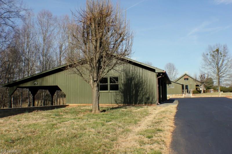 2039 McBride Road Mount Airy, NC 27030 - Photo 6 of 29 Gallery Image 6