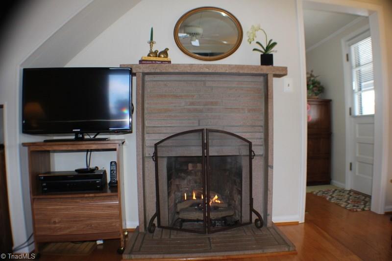 2039 McBride Road Mount Airy, NC 27030 - Photo 10 of 29 Gallery Image 10
