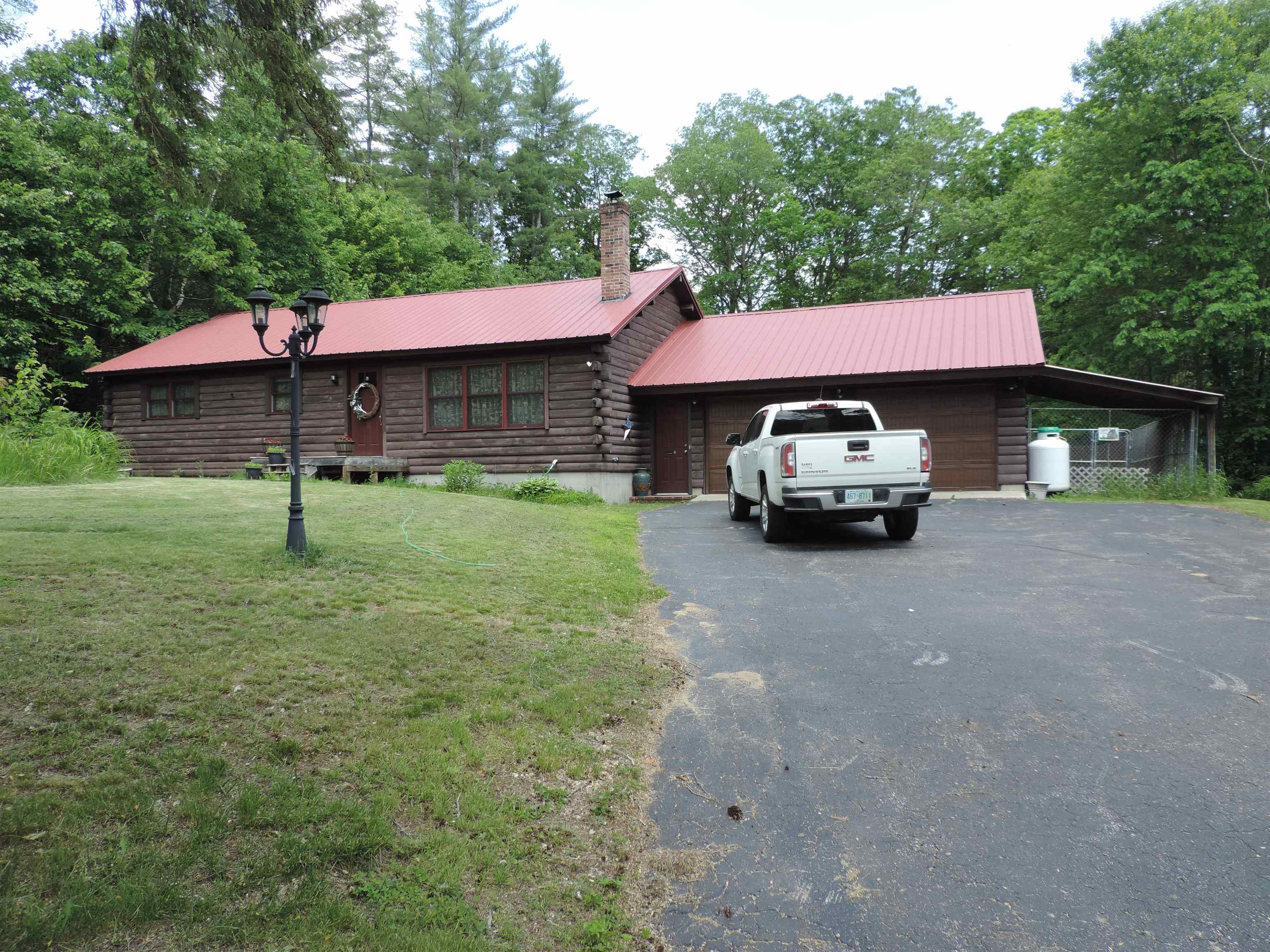 74 Pine Ridge Road Hillsborough, NH 03244 - Photo 1 of 31