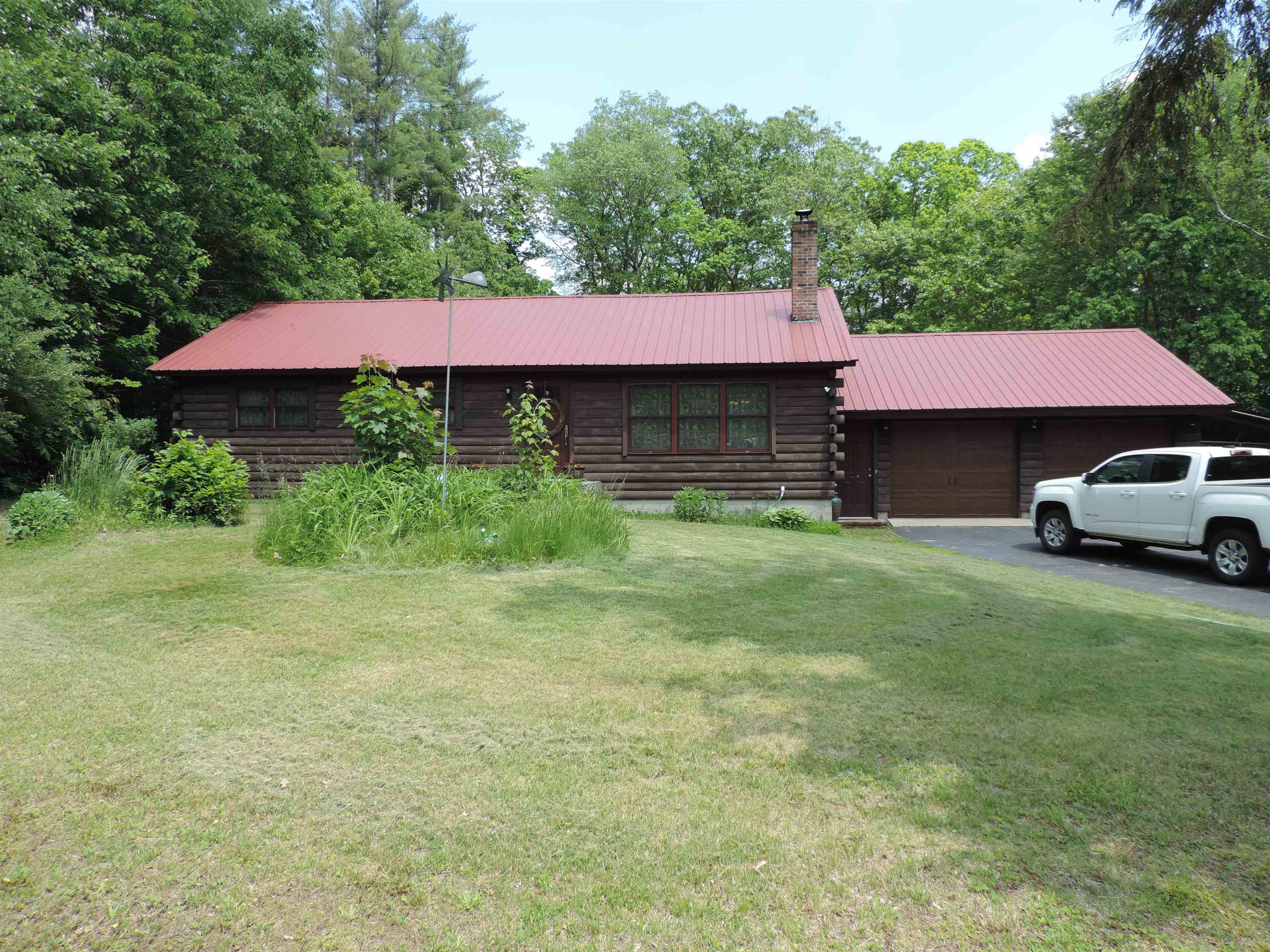 74 Pine Ridge Road Hillsborough, NH 03244 - Photo 3 of 31