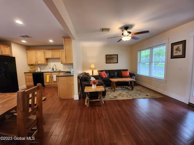 $5,950 | 48 Wright Street, Saratoga Springs, NY 12866