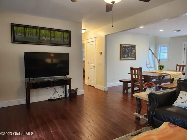 $4,800 | 48 Wright Street, Saratoga Springs, NY 12866