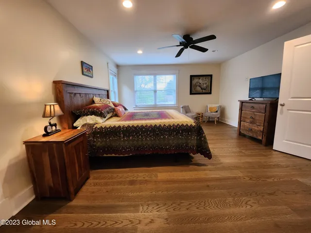 $5,950 | 48 Wright Street, Saratoga Springs, NY 12866