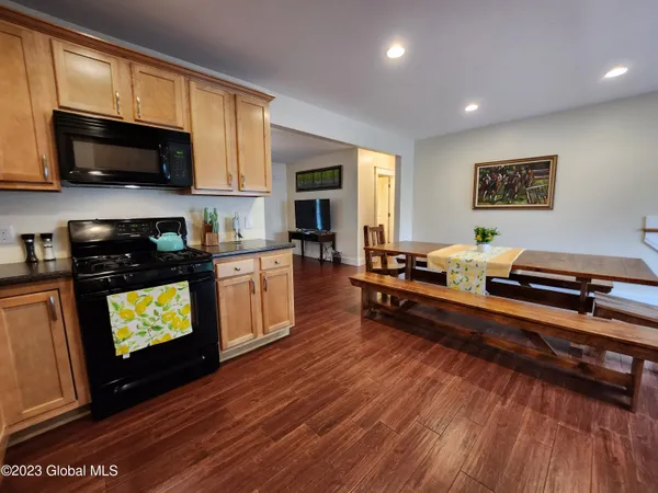 $4,800 | 48 Wright Street, Saratoga Springs, NY 12866