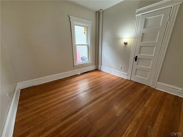 $2,100 | 367 Furman Street, Unit 1, Syracuse, NY 13205