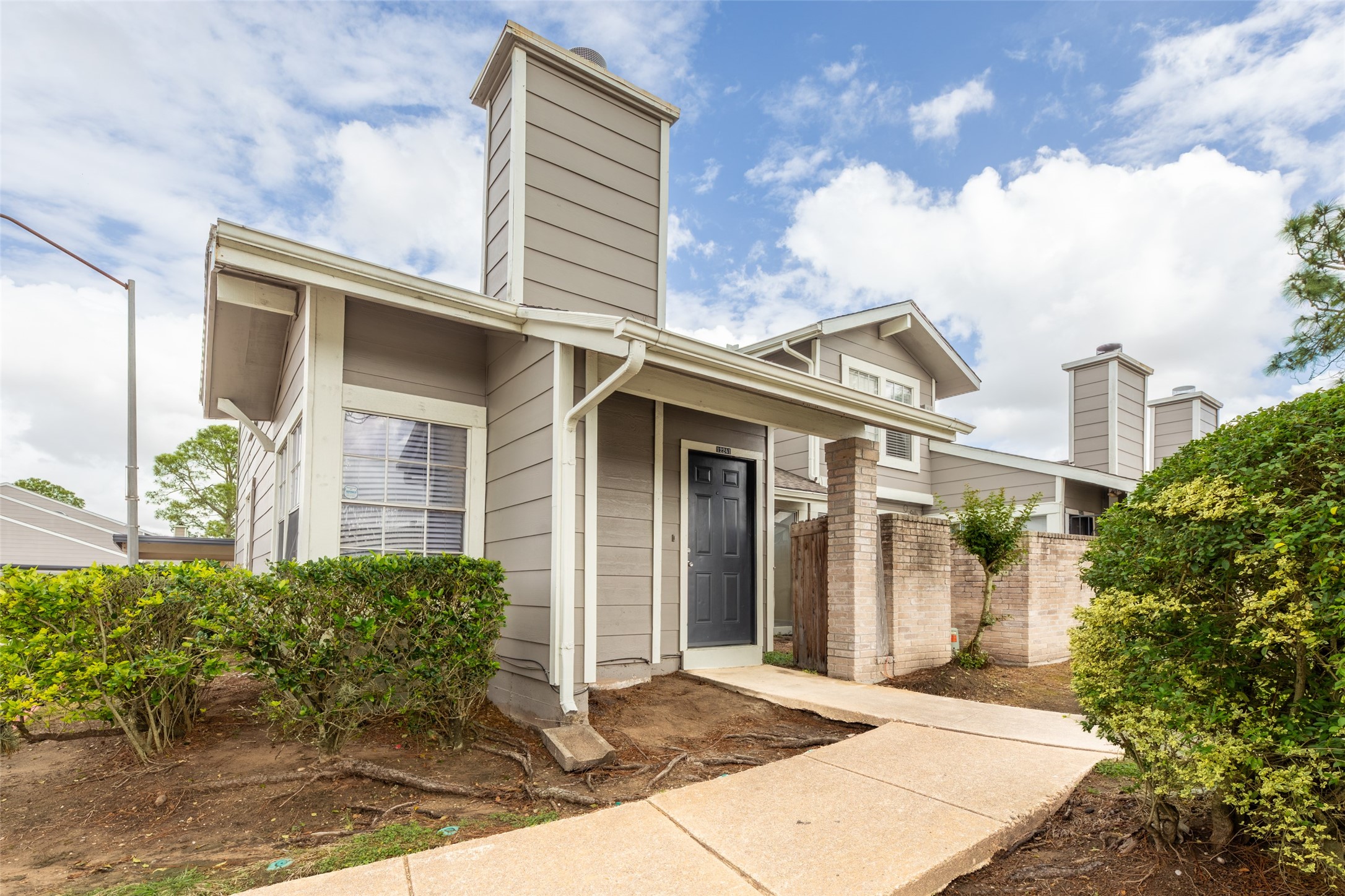 12241 Copper Tree Pvt Lane Houston, TX 77035 - Photo 26 of 27
